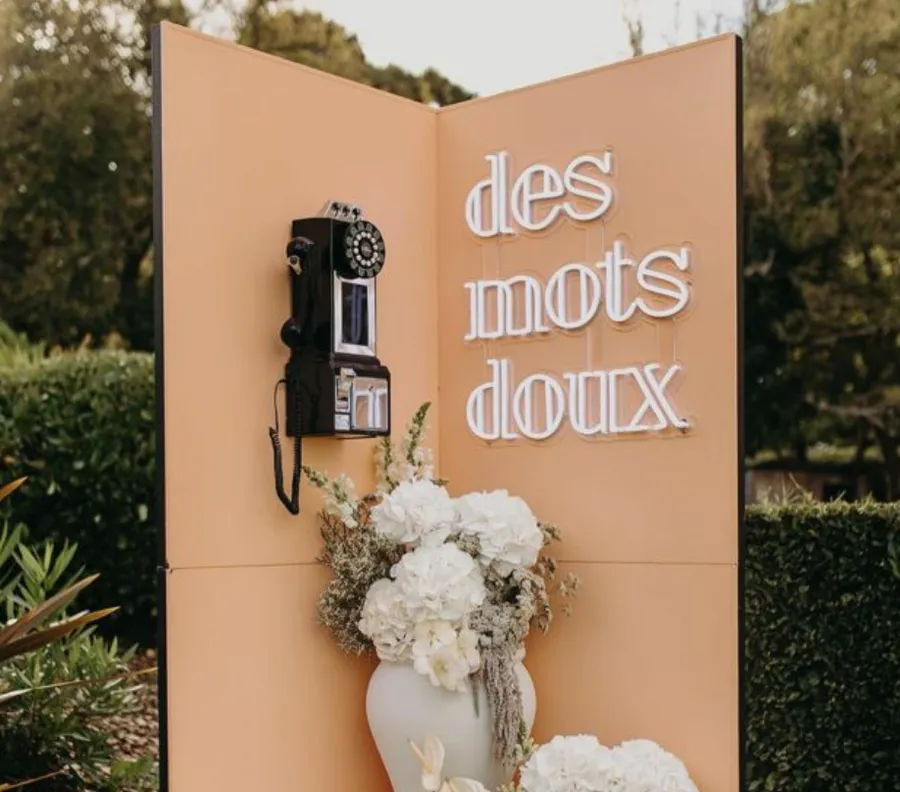 un espace vidéo pour que les invités se filment