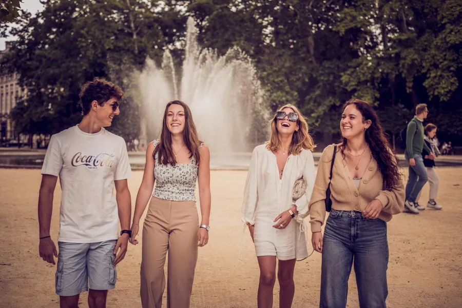 questions-a-poser-amis-famille